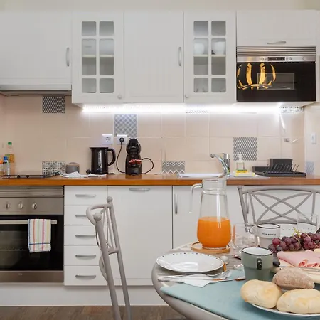 Algarvian Experience - Sun, And Pool * Albufeira