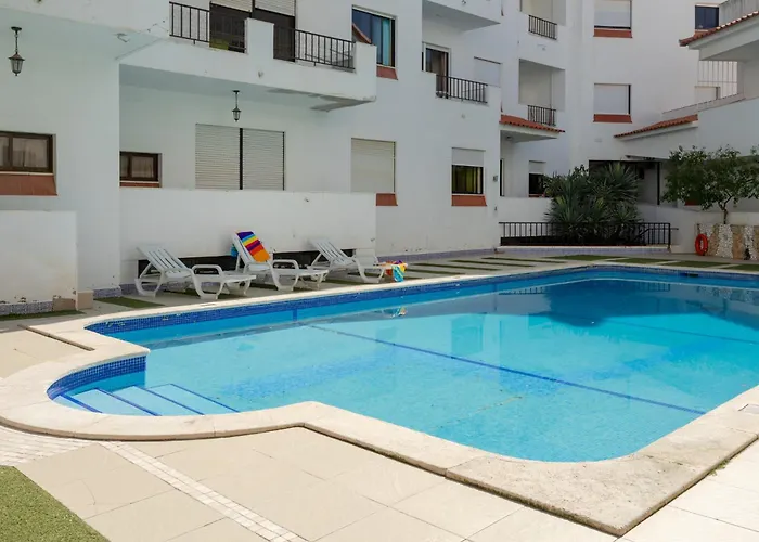 Algarvian Experience - Sun, And Pool Albufeira